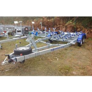 Porte bateau multi-rouleaux GALAXY - GD09 / G1382 -PTAC : 1800Kg - 2 essieux